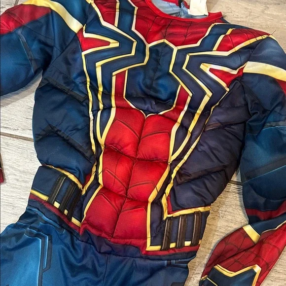 Marvel Spiderman Red and Blue Superhero Costume with padded Chest Muscles Boys L - Picture 2 of 5